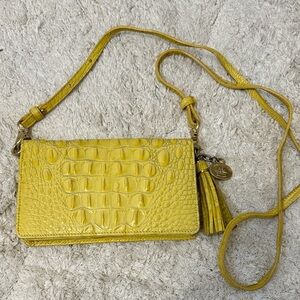 🐊Brahmin Yellow Croc-Embossed Crossbody Bag